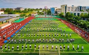 记者：C罗宣布离队后，一名皇马队友曾痛骂C罗和他的家人